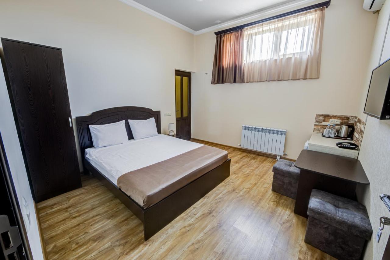 H Resort Hotel Vagharshapat Armenia Dış mekan fotoğraf